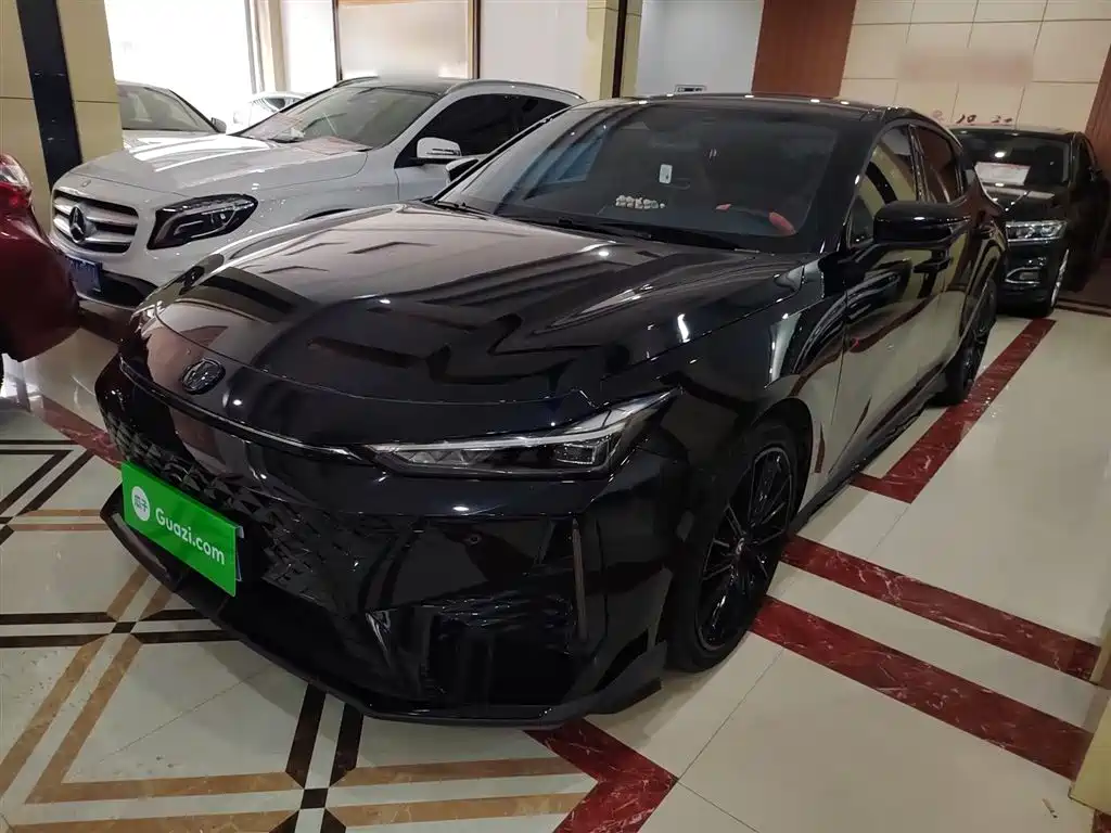 Changan UNI-V 2024 1.5T Deluxe Sport