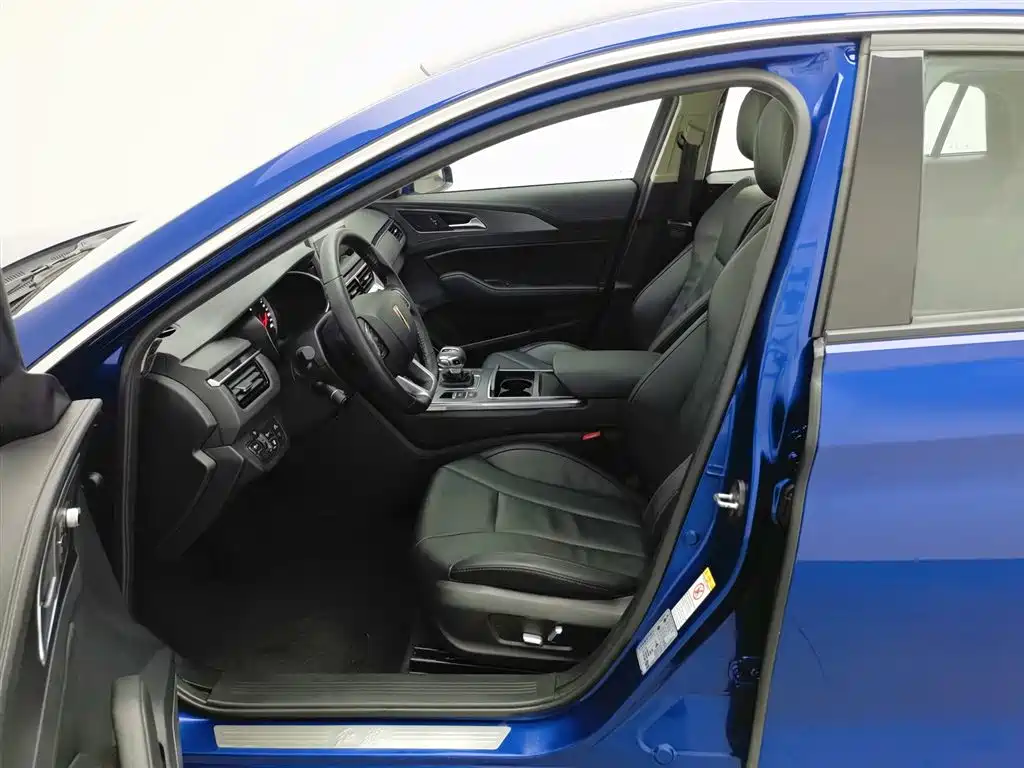 Hongqi H5 2020 1.8T Automatic Smart Connection Qi Rhythm Edition фото 10