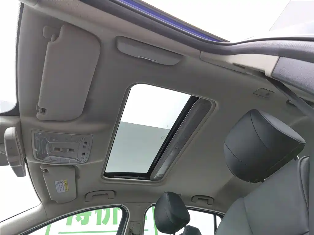 Hongqi H5 2020 1.8T Automatic Smart Connection Qi Rhythm Edition фото 14