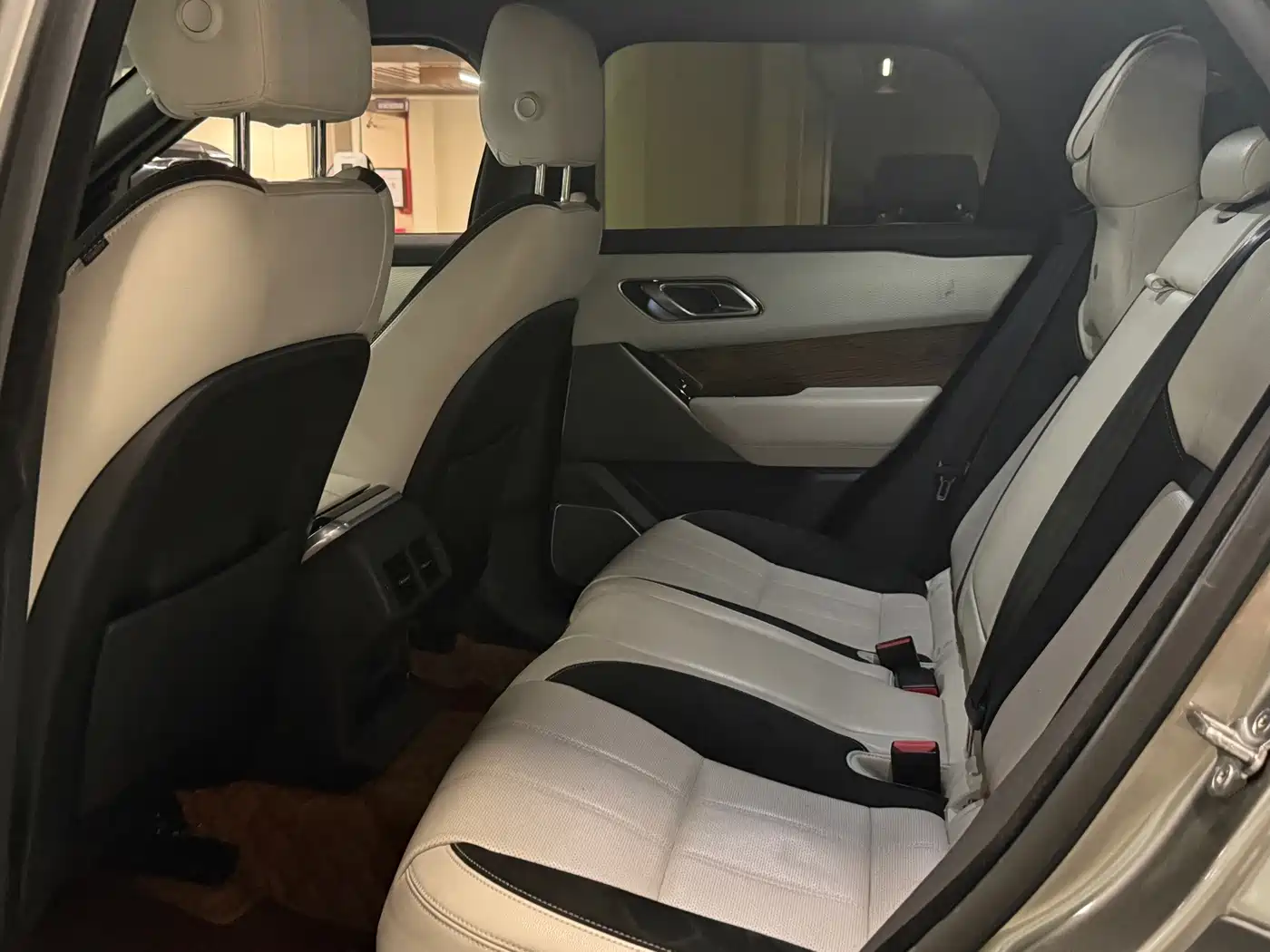Фото 6 - Land Rover Range Rover Velar