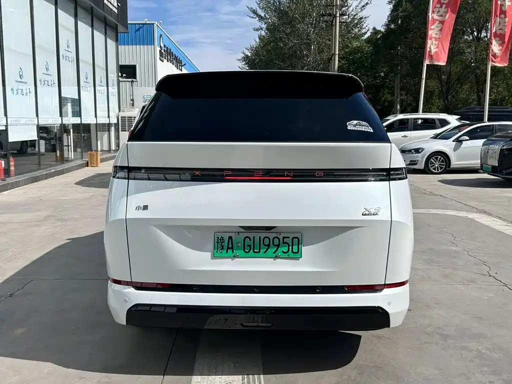 Фото 4 - XPeng X9