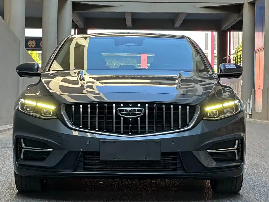 Фото 2 - Geely Preface