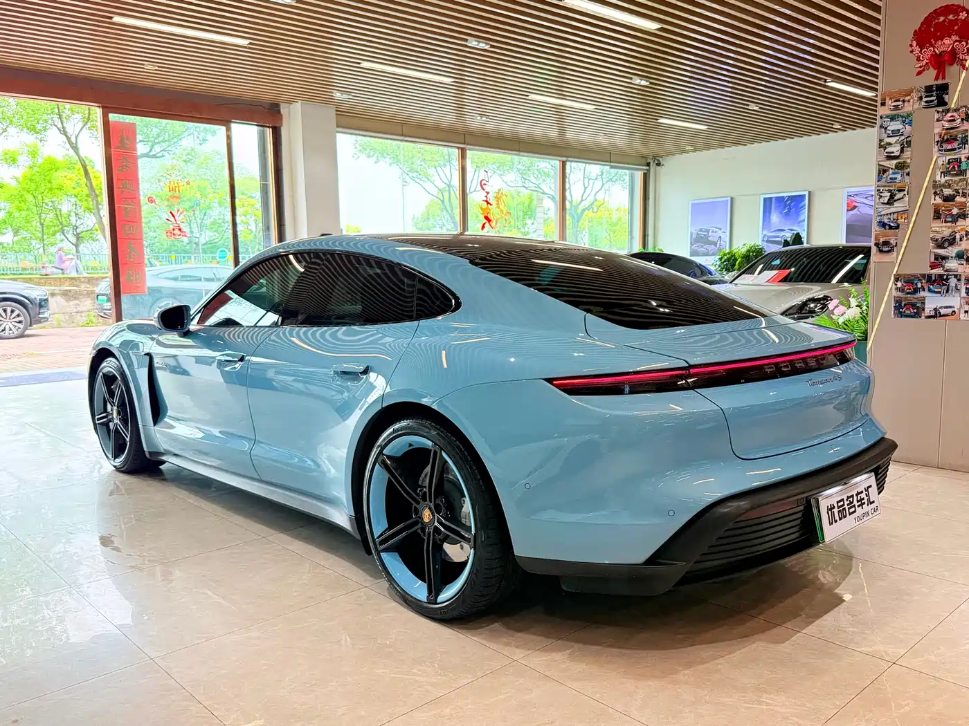 Porsche Taycan 2019 Taycan 4S фото 4