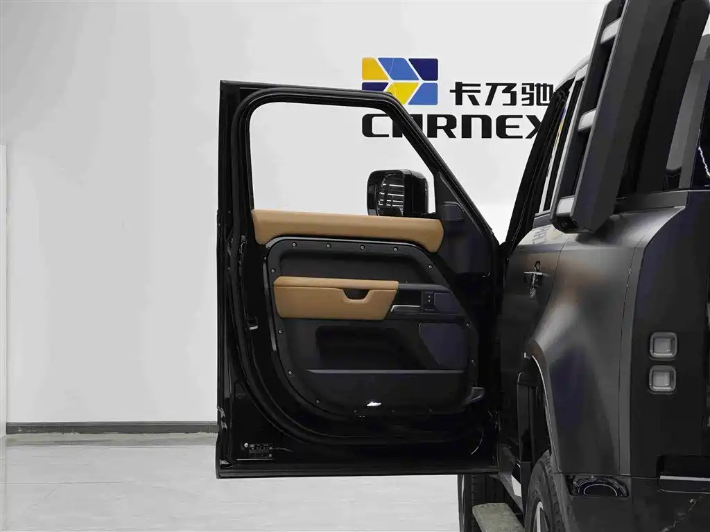 Land Rover Defender 2024 110 3.0T P400 X фото 7
