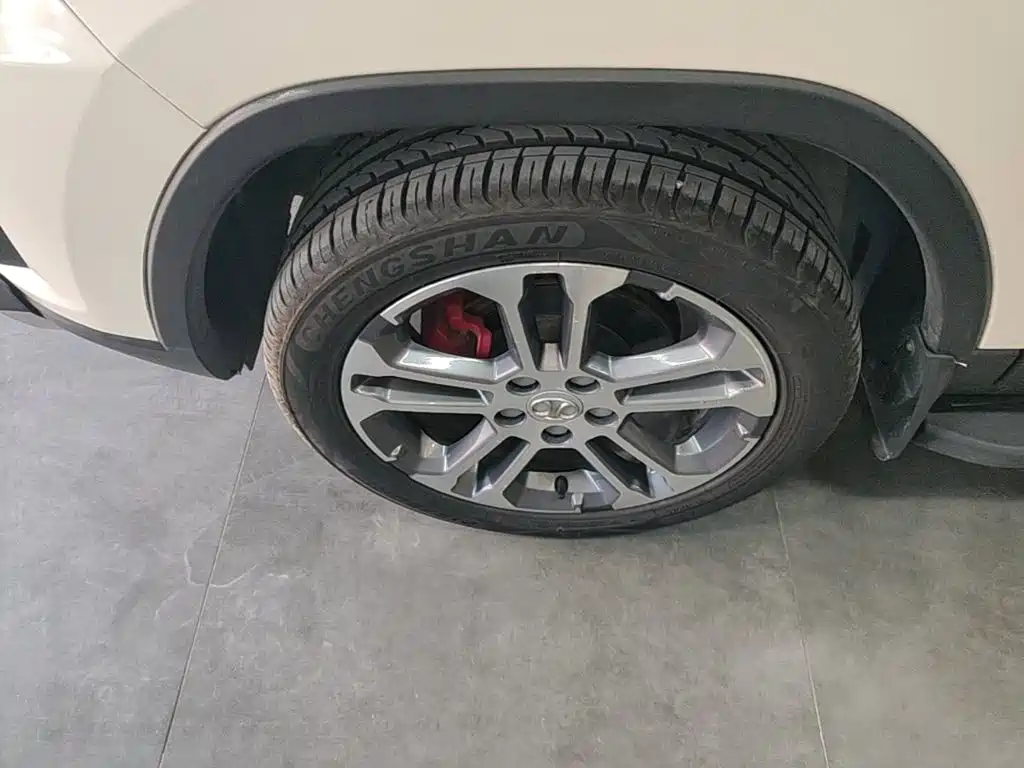 BAIC Senova X35 2016 2016 1.5L Manual Luxury Edition