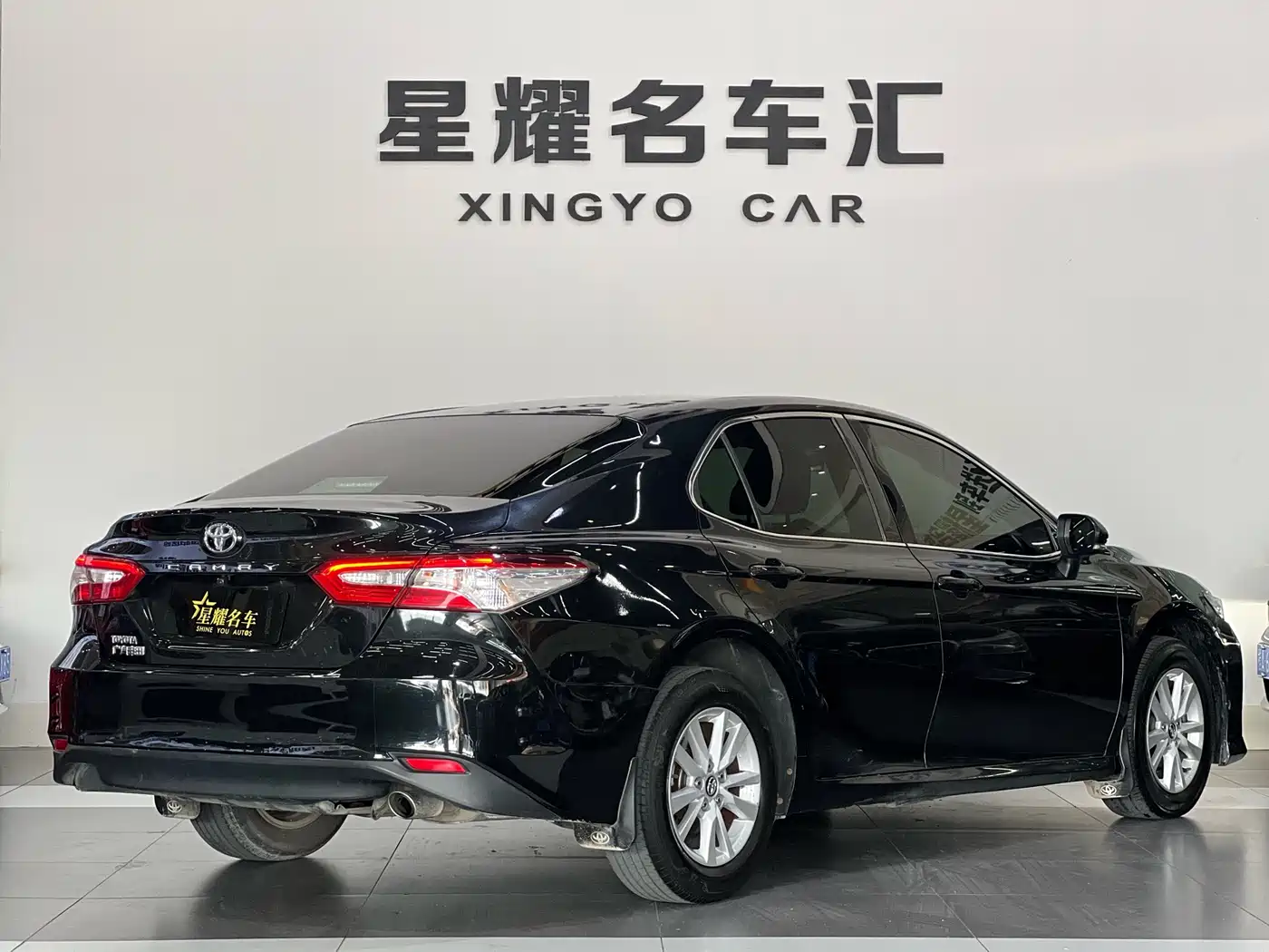 Toyota Camry 2018 2.0E Elite Edition фото 23