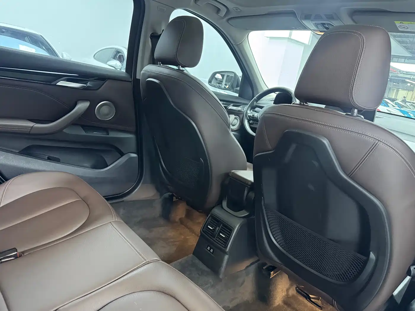 BMW X1 2022 sDrive25Li Leading фото 17