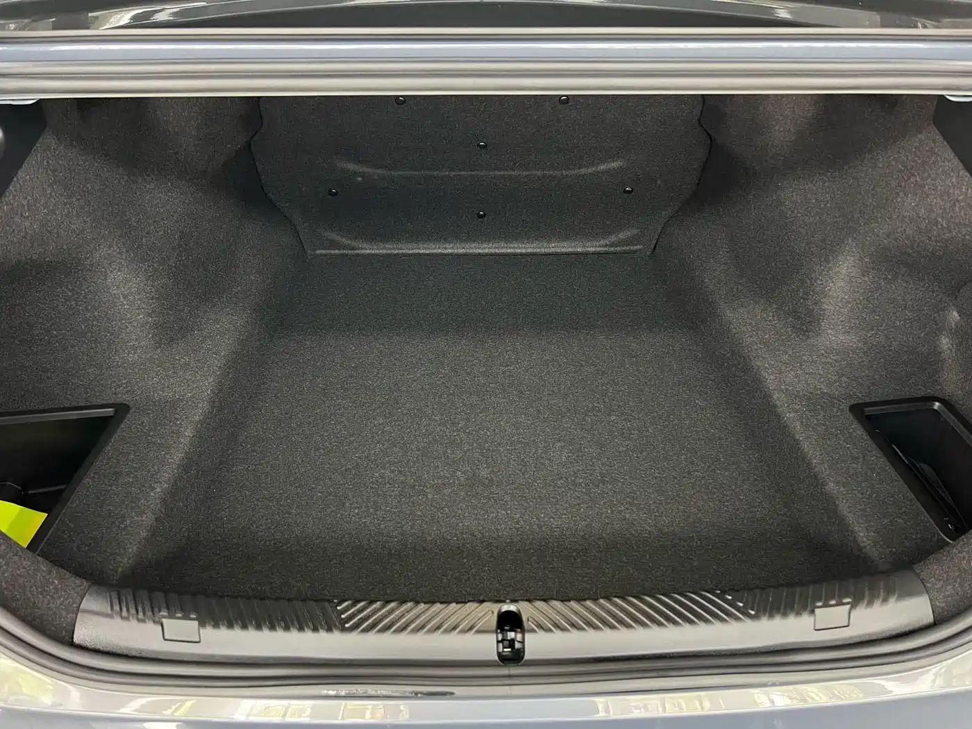 BMW 5 Series 2024 530Li Premium M Sport Package фото 27