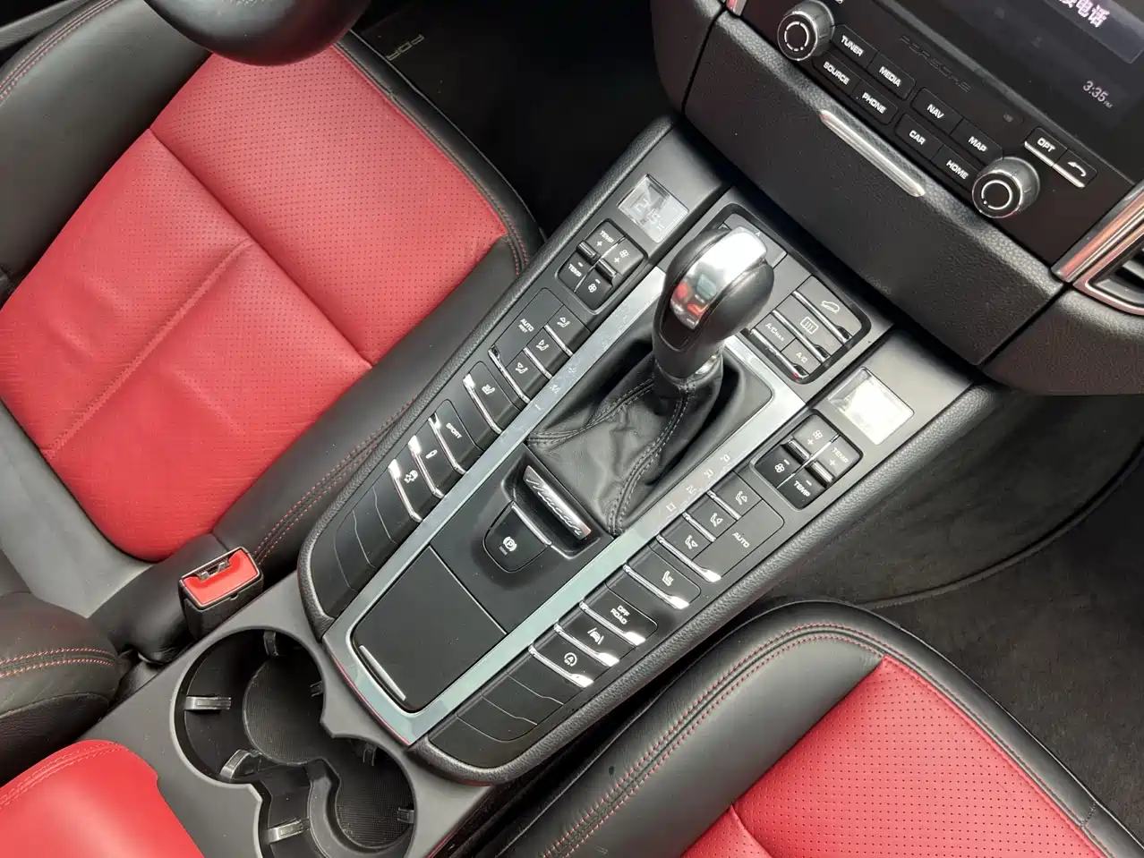 Porsche Macan 2017 Macan 2.0T фото 10
