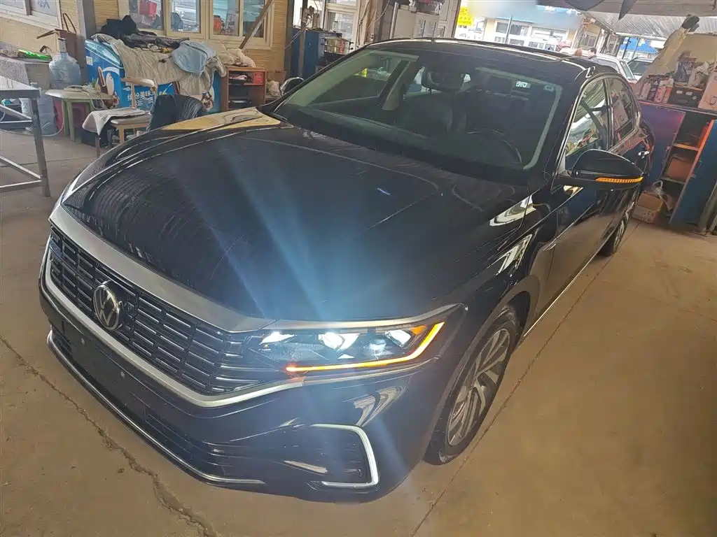 Volkswagen Passat New Energy 2022 430PHEV Hybrid Elite Edition фото 2