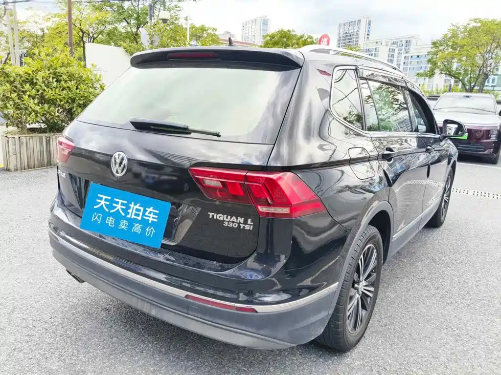 Фото 5 - Volkswagen Tiguan L
