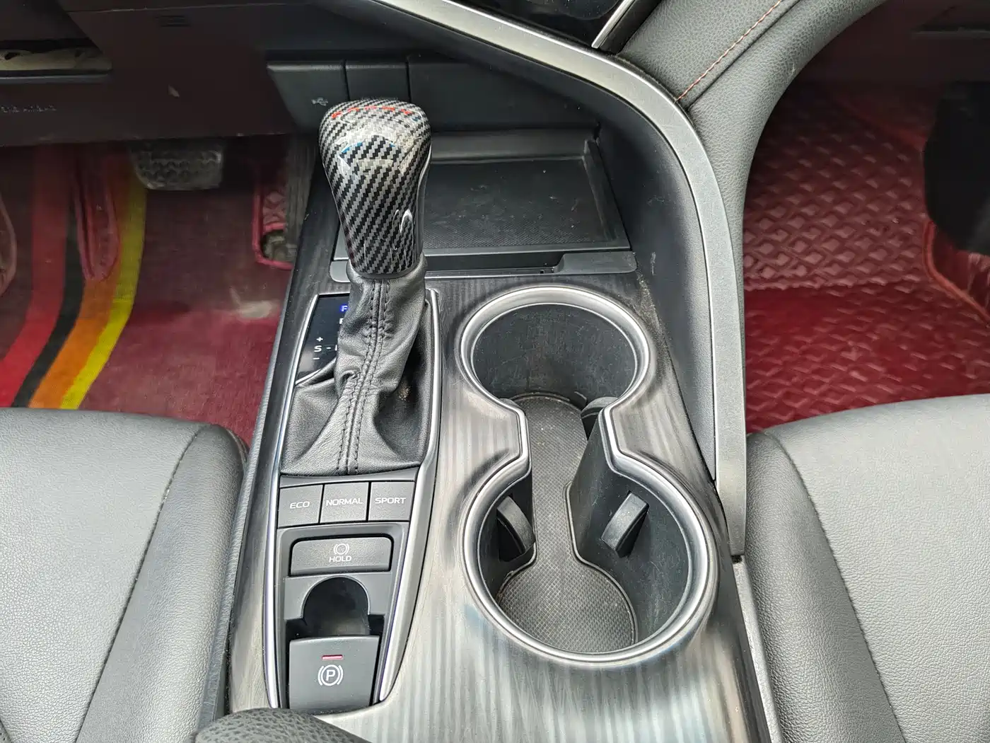 Toyota Camry 2021 2.5G Luxury Edition фото 16