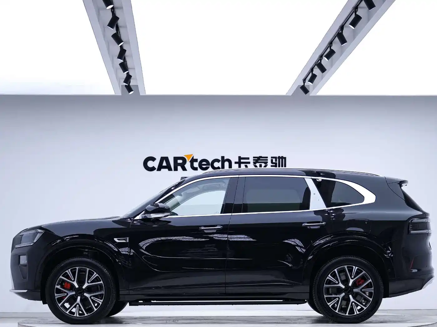 2026 ZEEKR 8X