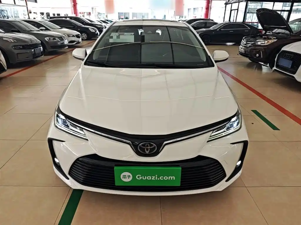 Toyota Corolla 2019 1.2T S-CVT Sport Edition фото 3