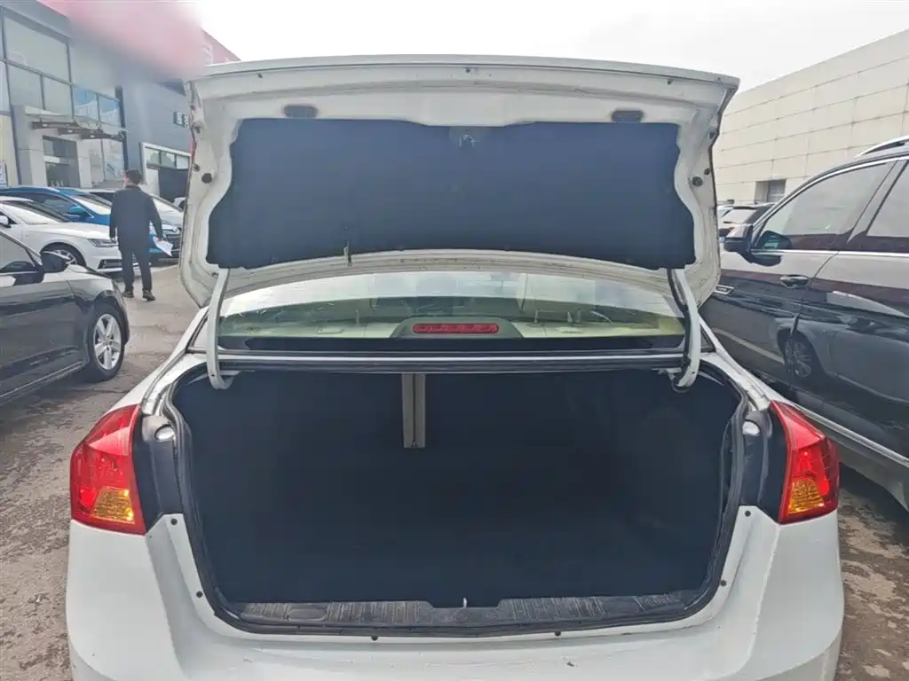 Buick Excelle 2015 1.5L Automatic Classic фото 19