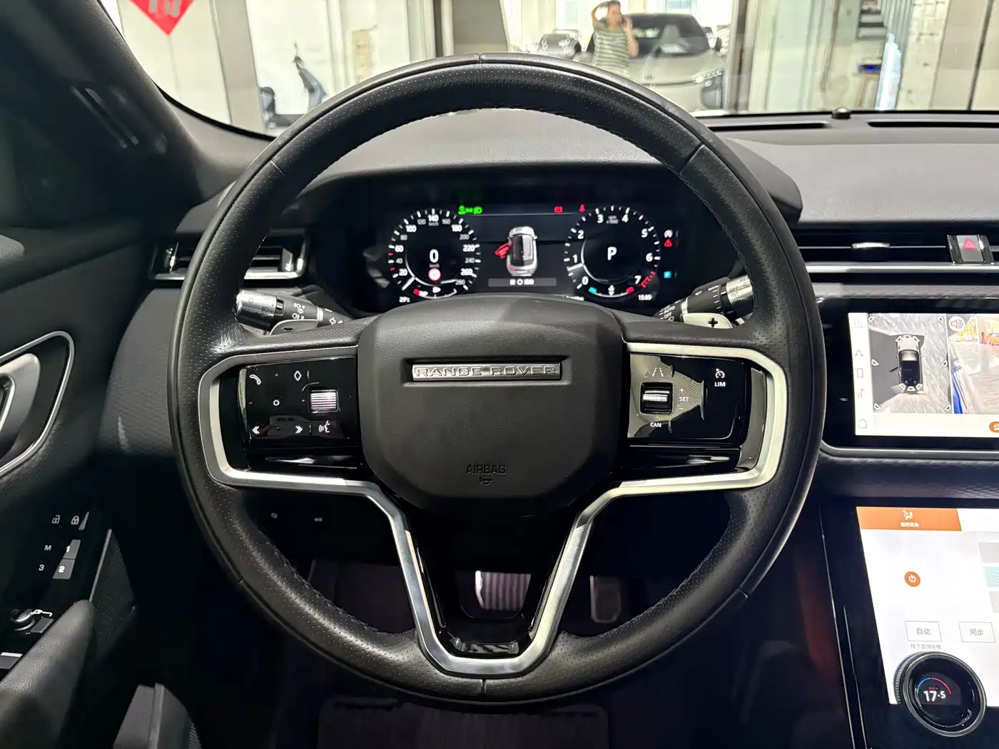 Land Rover Range Rover Velar 2021 P250 Gloss Black Collector's Edition фото 7