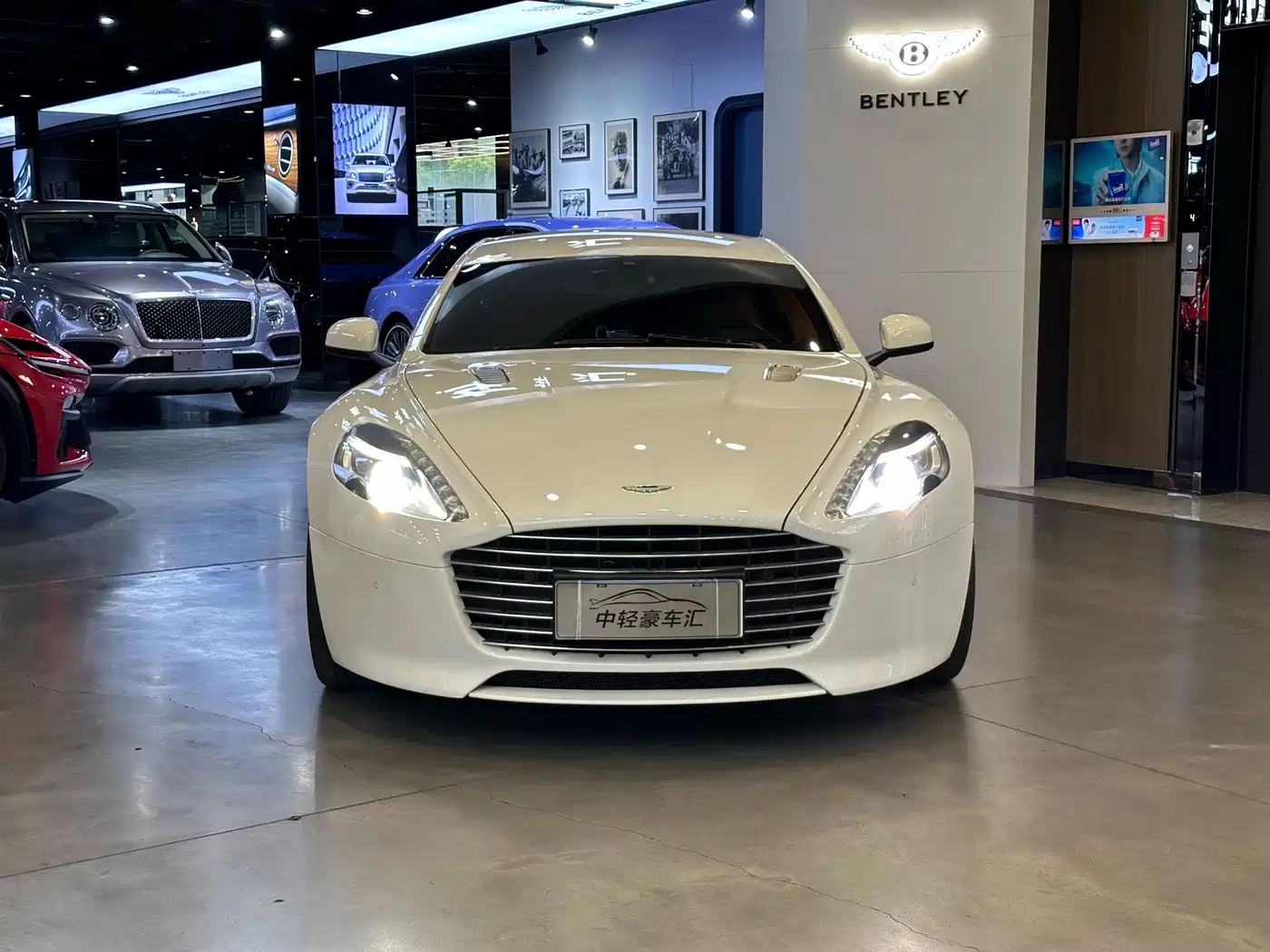 Aston Martin Rapide 2015 Model 6.0L S фото 2