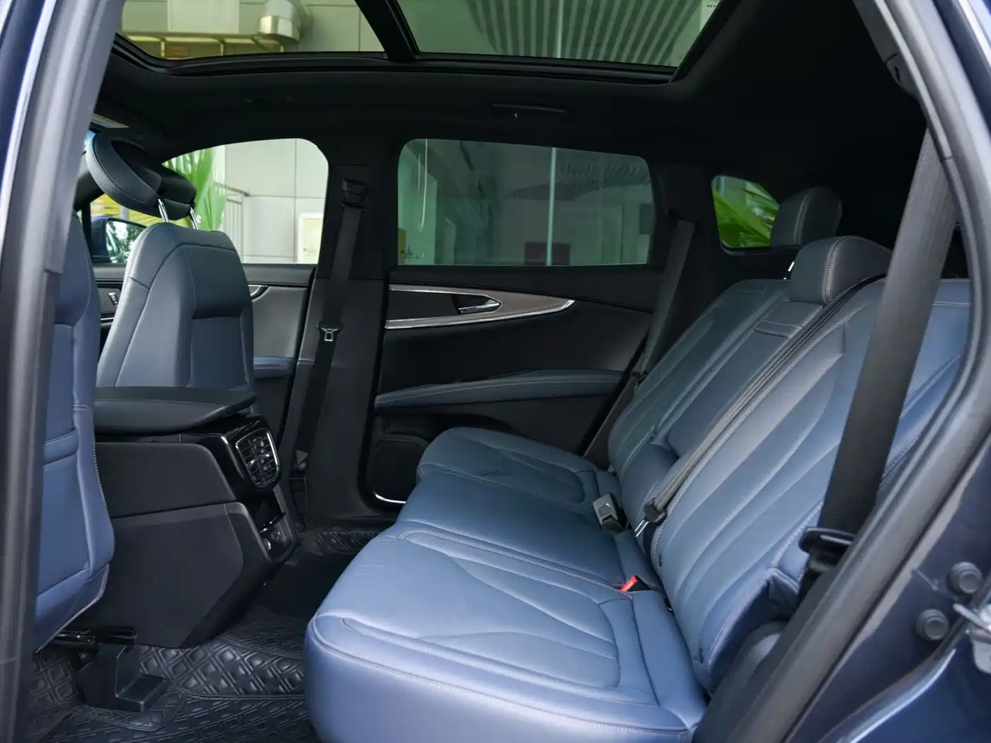 Lincoln Nautilus 2021 2.0T AWD Exclusive Edition фото 12