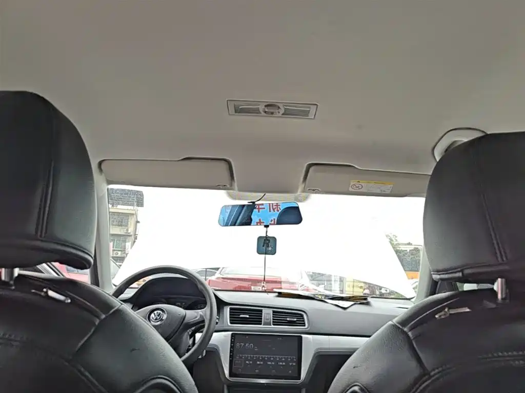 Volkswagen Lavida 2017 1.6L Automatic Trend Edition фото 18