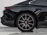 صورة 13 - Porsche Taycan