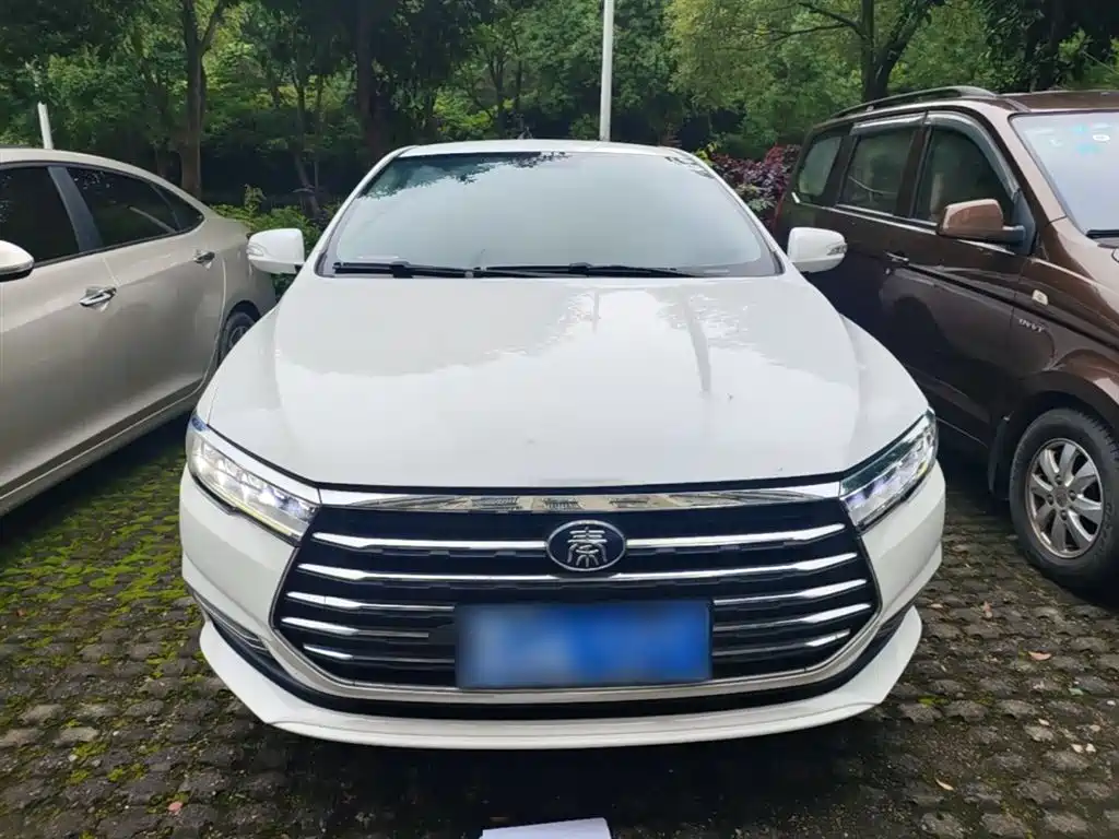 BYD Qin 2019 1.5L Automatic Luxury Edition фото 3