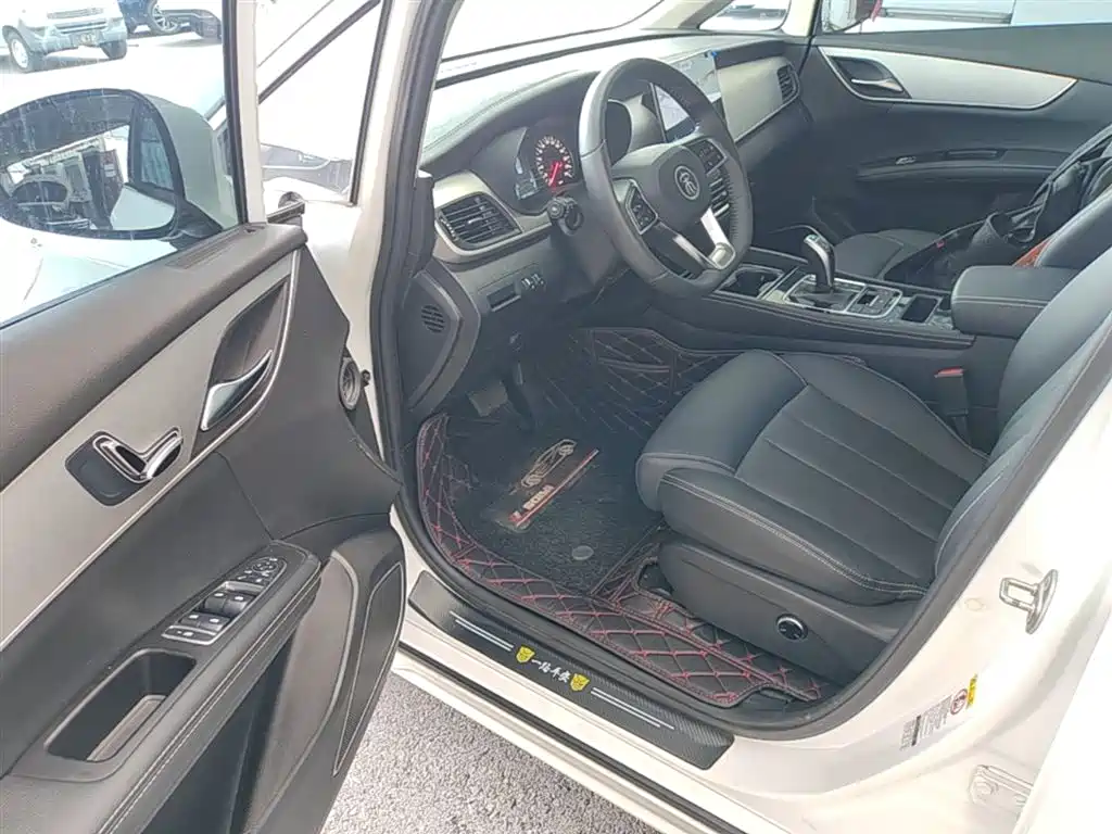 BYD Song MAX 2021 Upgrade 1.5T Automatic Premium Edition 6-Seater фото 16