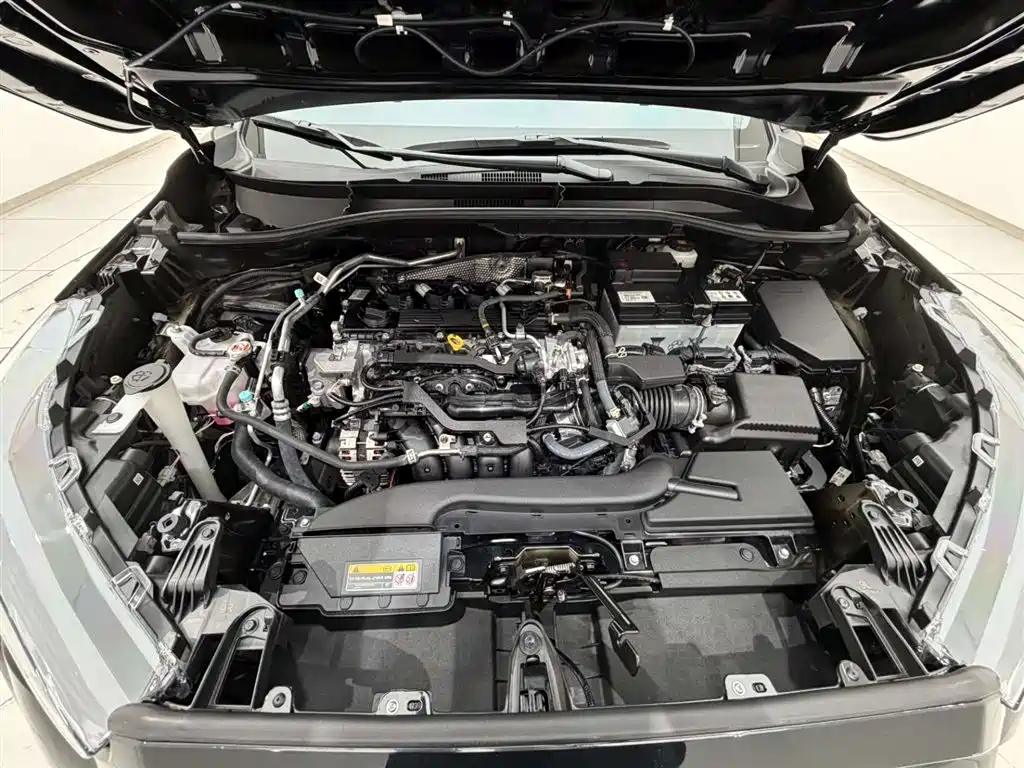 Toyota Frontlander 2024 2.0L CVT Leading Plus Edition фото 18