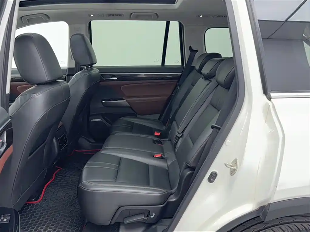 GAC Trumpchi Trumpchi GS8 2017 320T 2WD Luxury Smart Connect (7-seater) фото 18