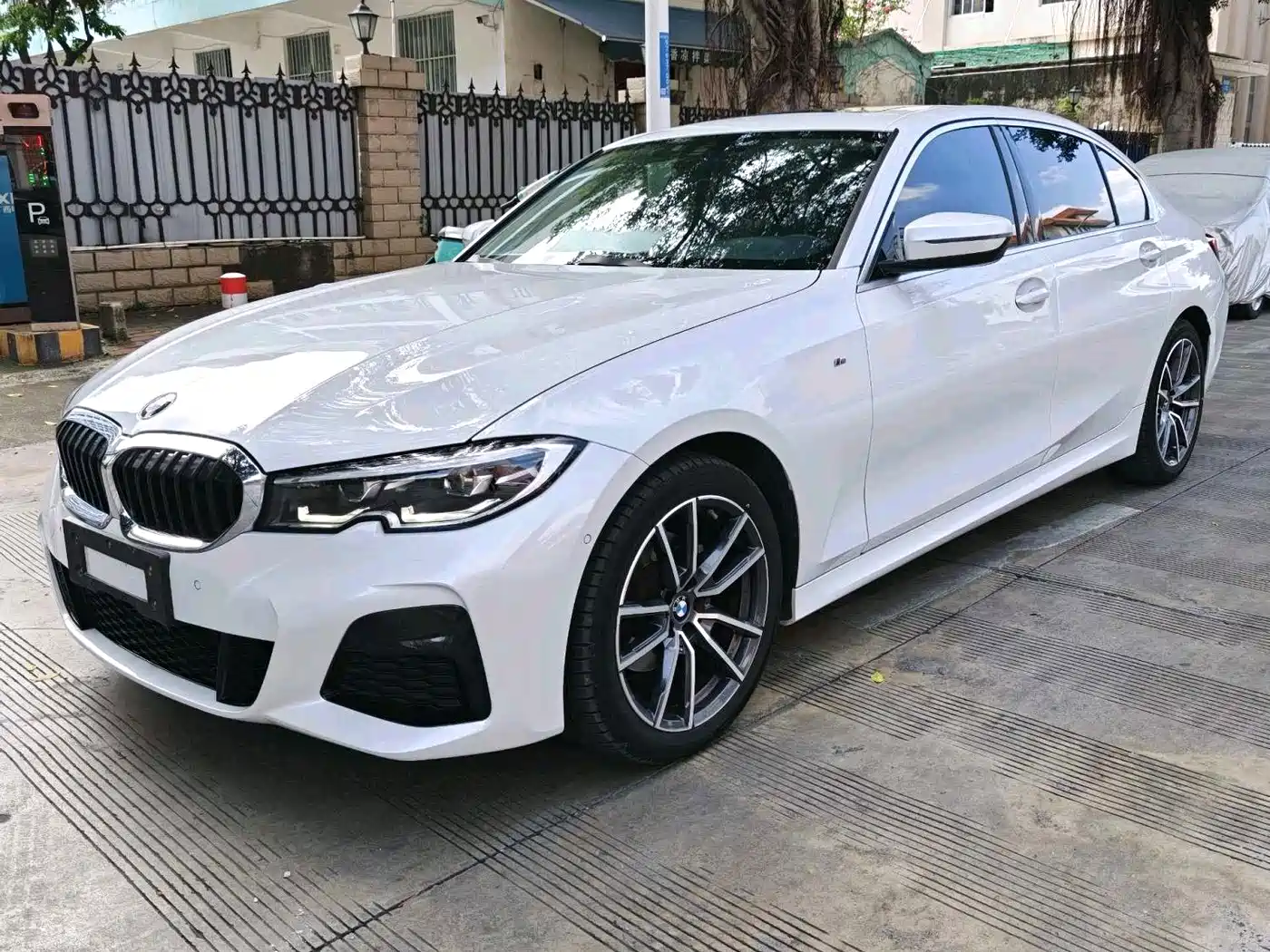 BMW 3 Series 2021 325Li M Sport Package