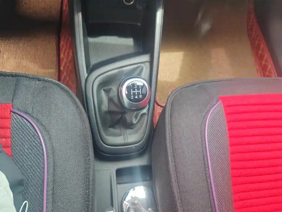 Hyundai Verna 2017 1.4L Manual Renewal China V фото 16