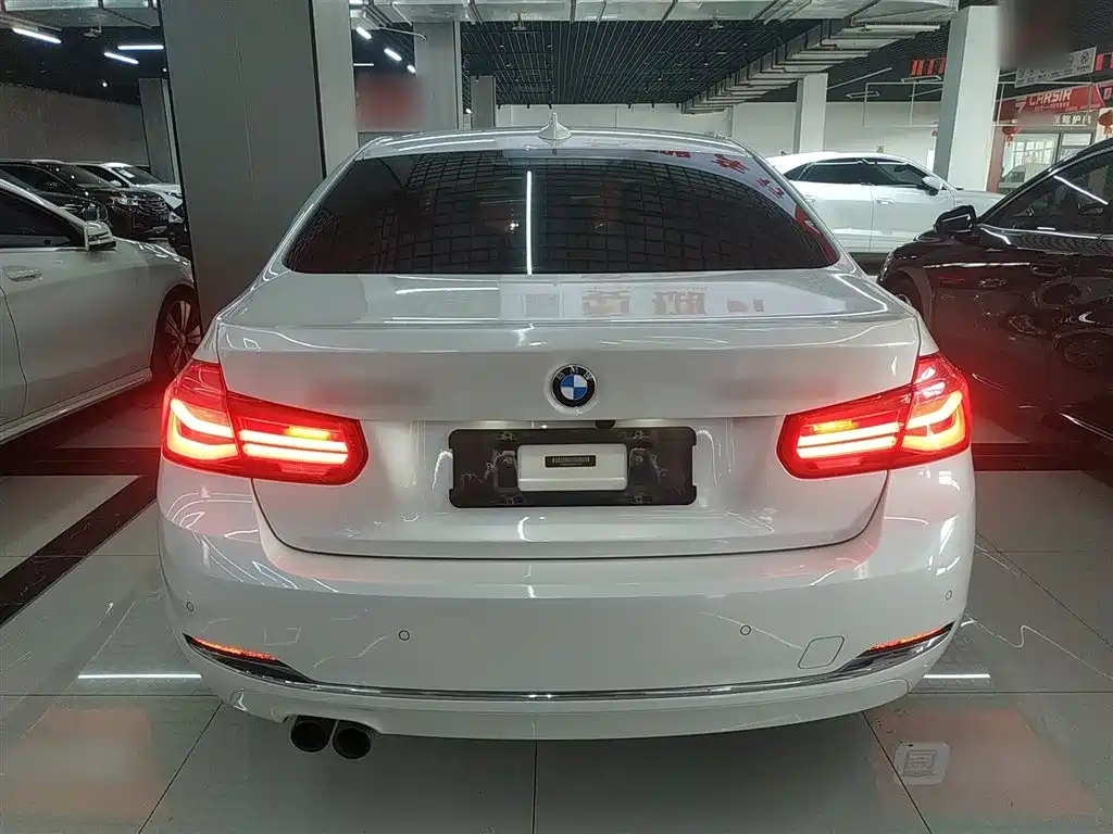 BMW 3 Series 2017 320Li Fashion фото 6