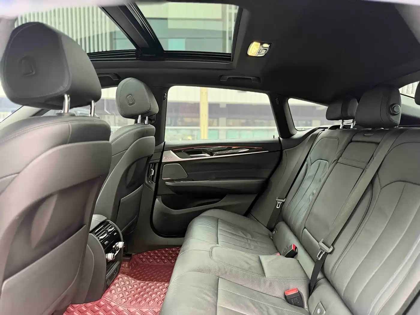 BMW 6 Series GT 2019 630i M Sport Package фото 5