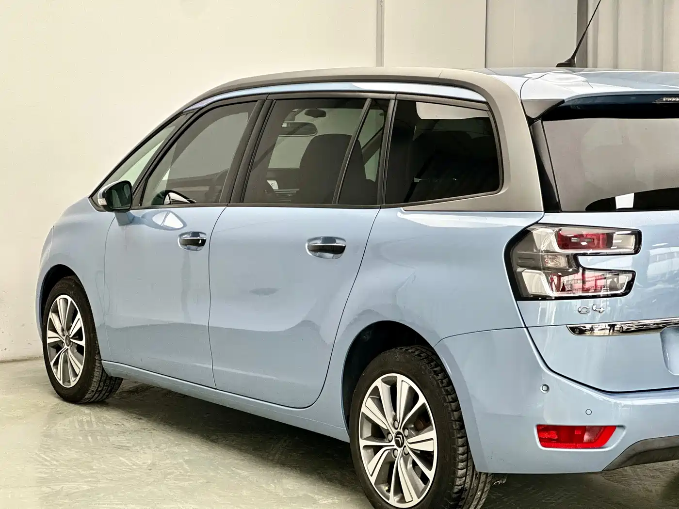 Citroën C4 Picasso 2015 Grand 1.6T Luxury 7-seater фото 13