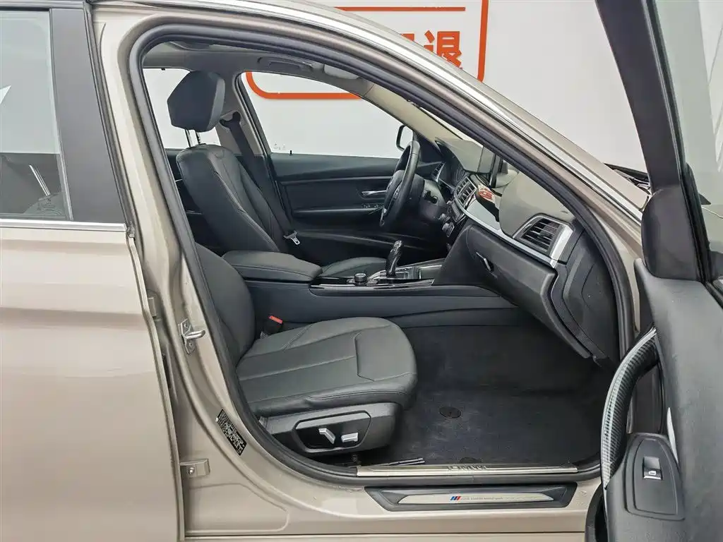 BMW 3 Series 2016 320Li Progressive фото 23