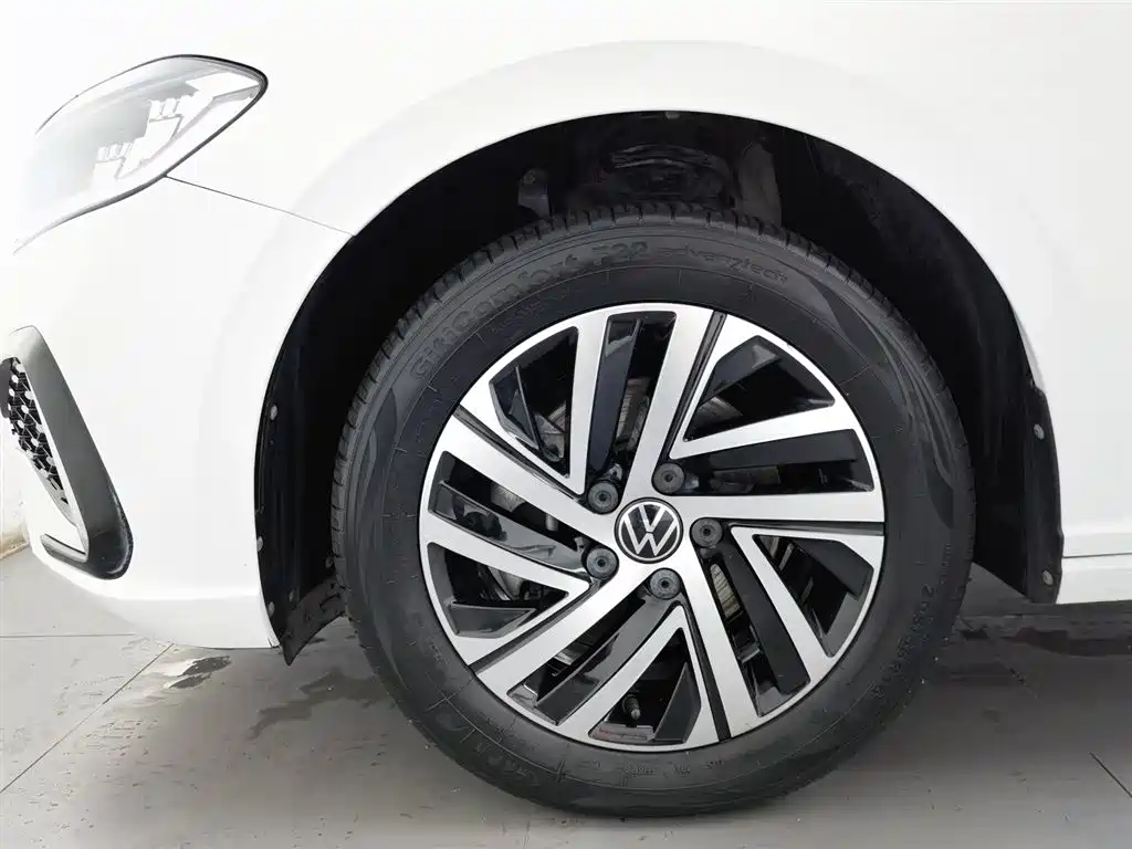 Volkswagen Lavida 2023 280TSI DSG Starlight Comfort Edition фото 17