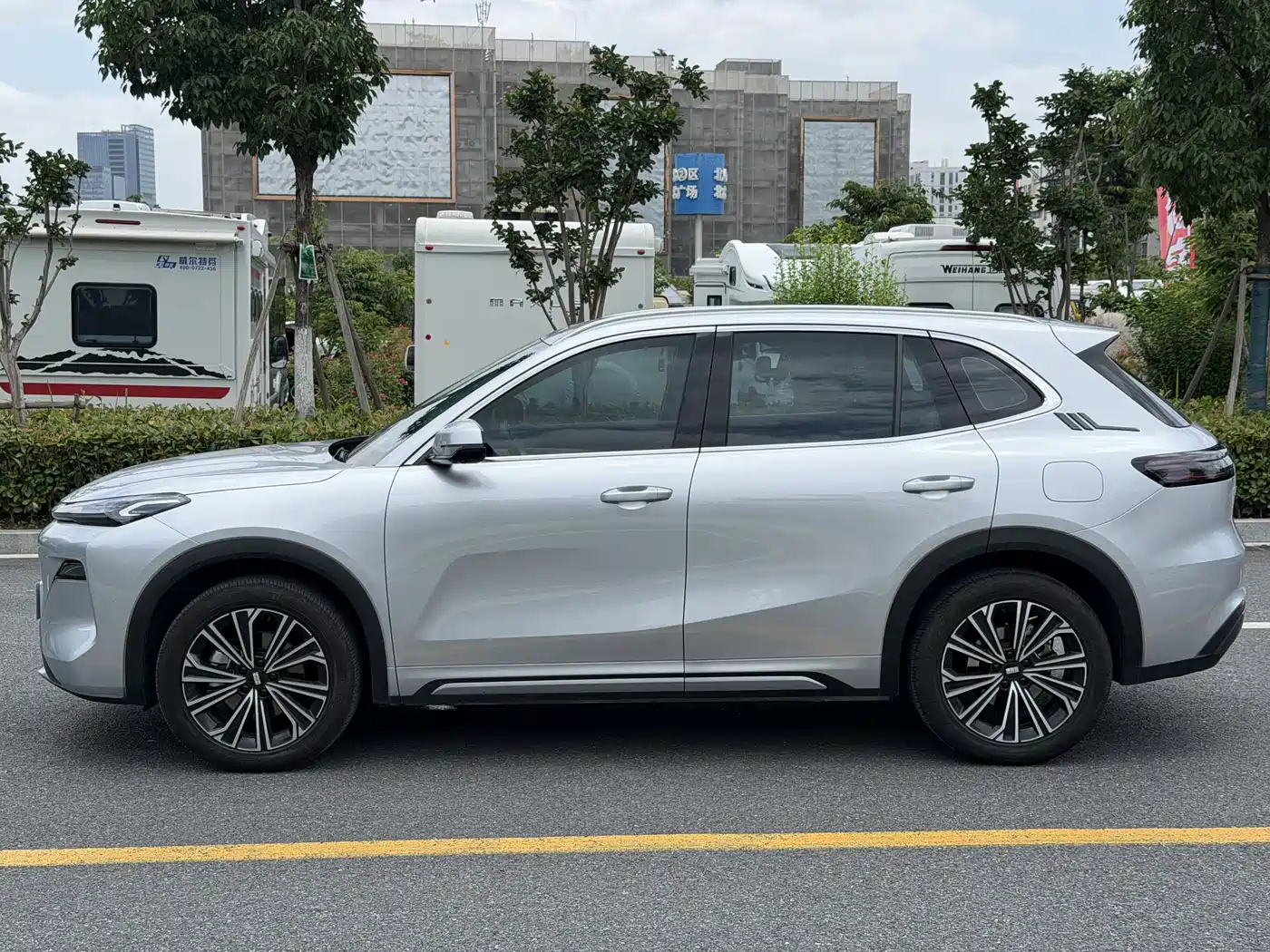 Geely Galaxy Galaxy Starship 7 EM-i 2025 120km Navigation Edition фото 4