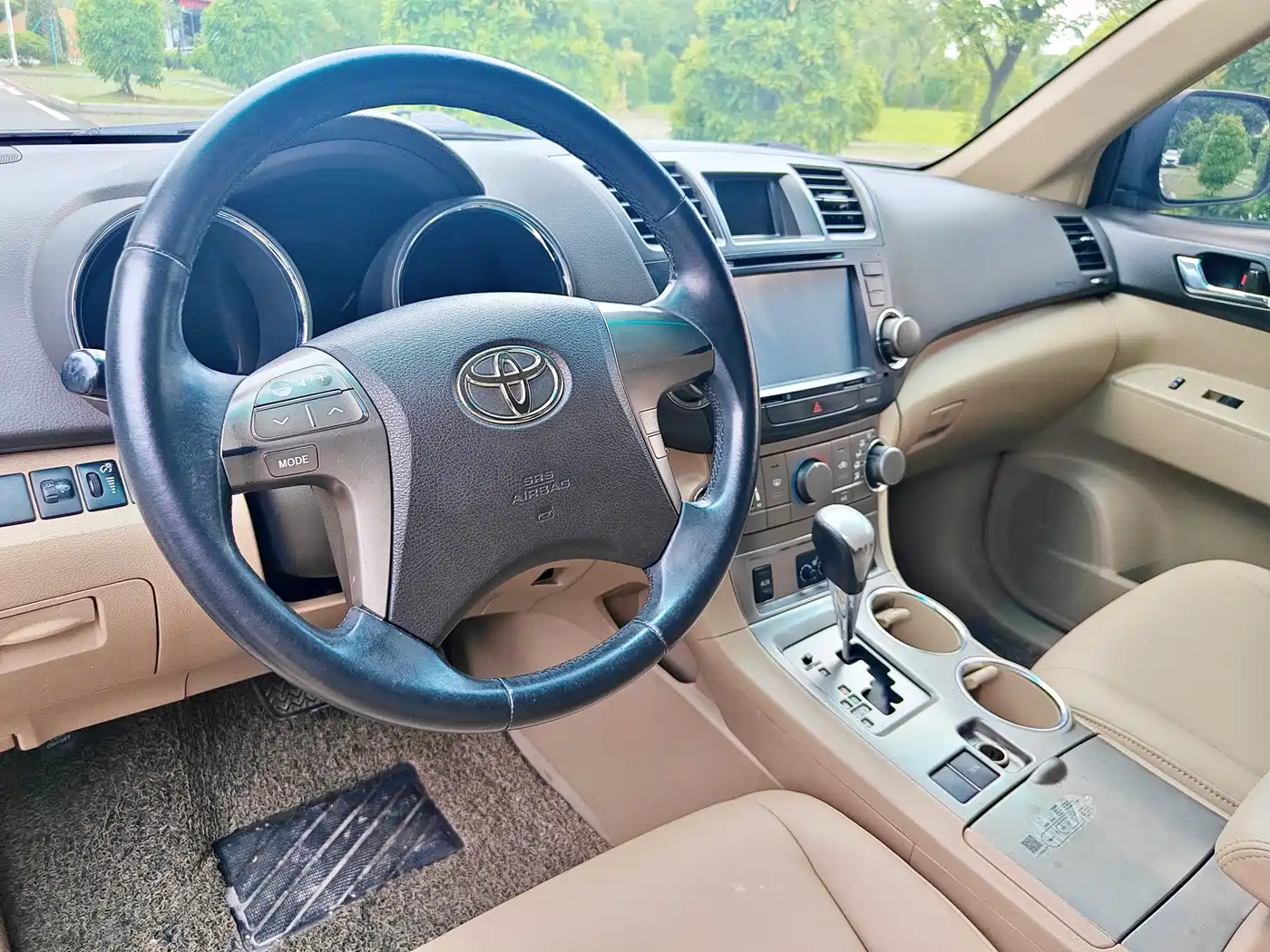 Toyota Highlander 2009 2.7L 2WD 5-seater Sport Edition фото 12