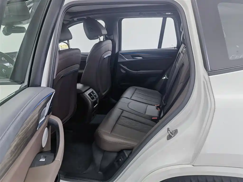 BMW X3 2023 Facelift xDrive30i Leading M Night Package фото 15