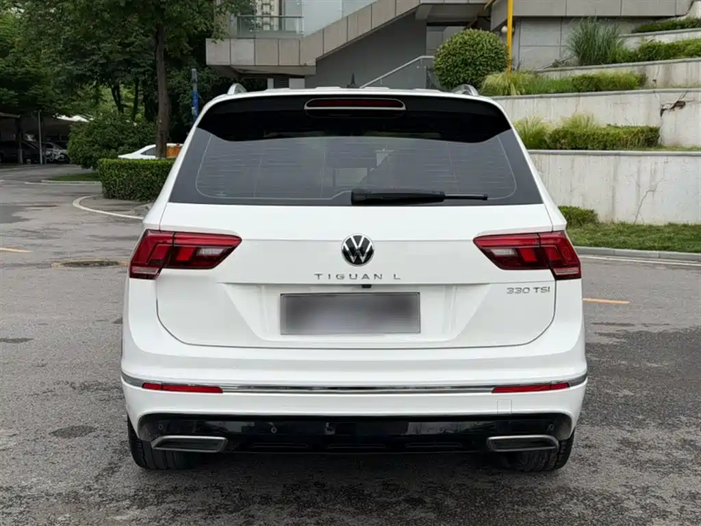 Volkswagen Tiguan L 2021 330TSI Automatic 2WD R-Line Premium фото 11