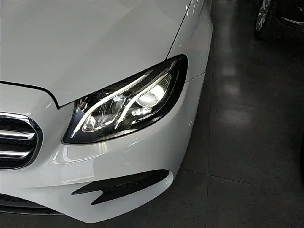 Mercedes-Benz E-Class 2017 E 200 Sport фото 24