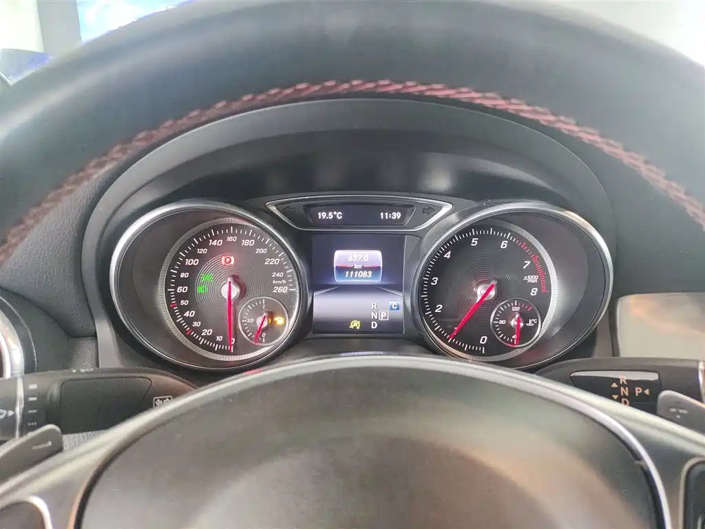 Mercedes-Benz CLA (Import) 2017 Facelift CLA 220 4MATIC фото 8
