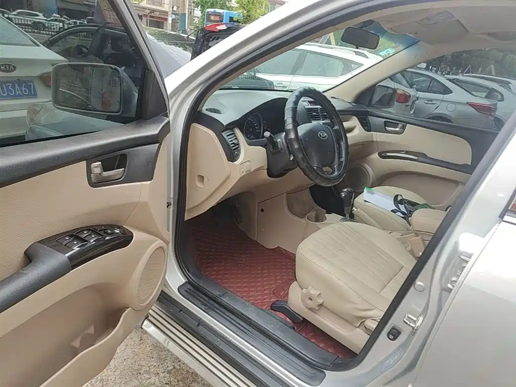 Kia Sportage 2013 2.0L Automatic 2WD GL фото 16