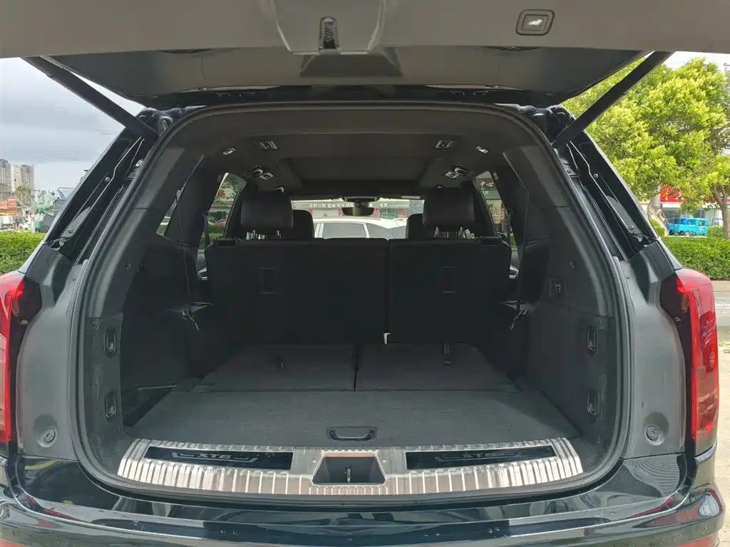 Cadillac XT6 2021 2.0T 7-Seater 4WD Trend Edition фото 16