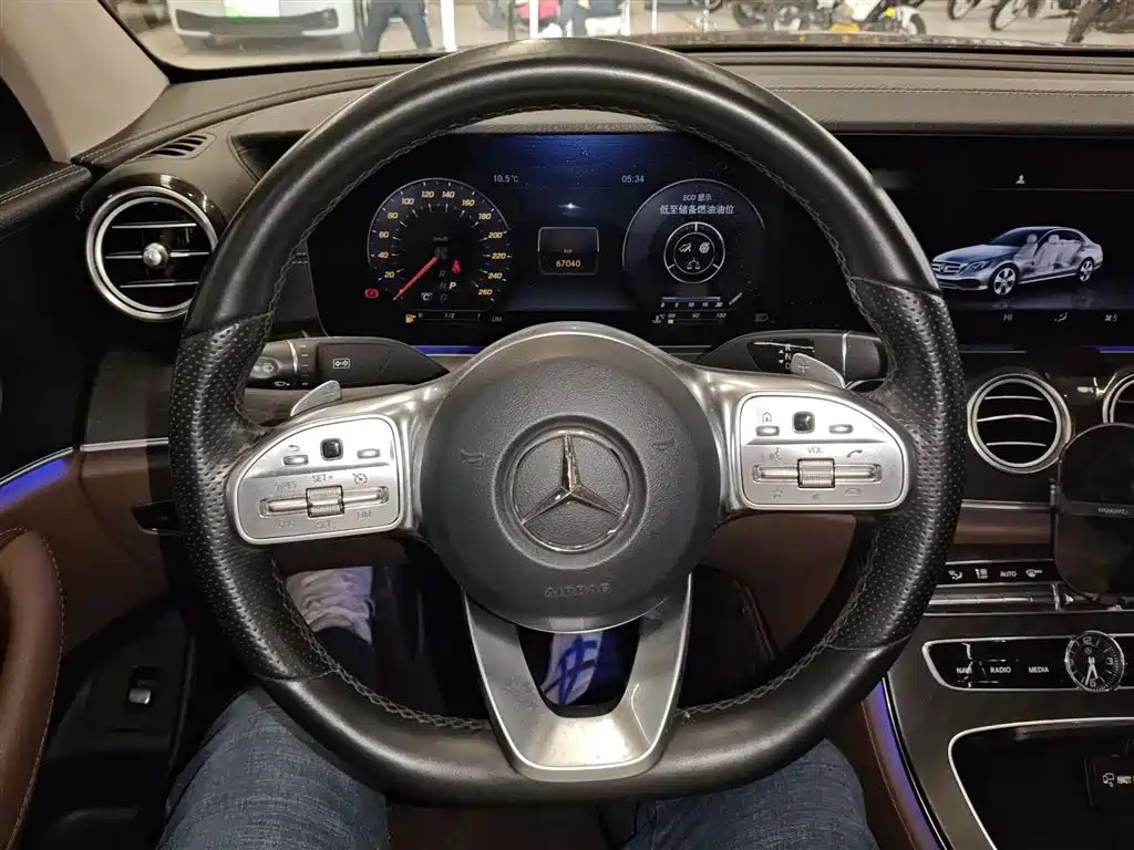Mercedes-Benz E-Class 2019 E 300 L Sport Luxury фото 3