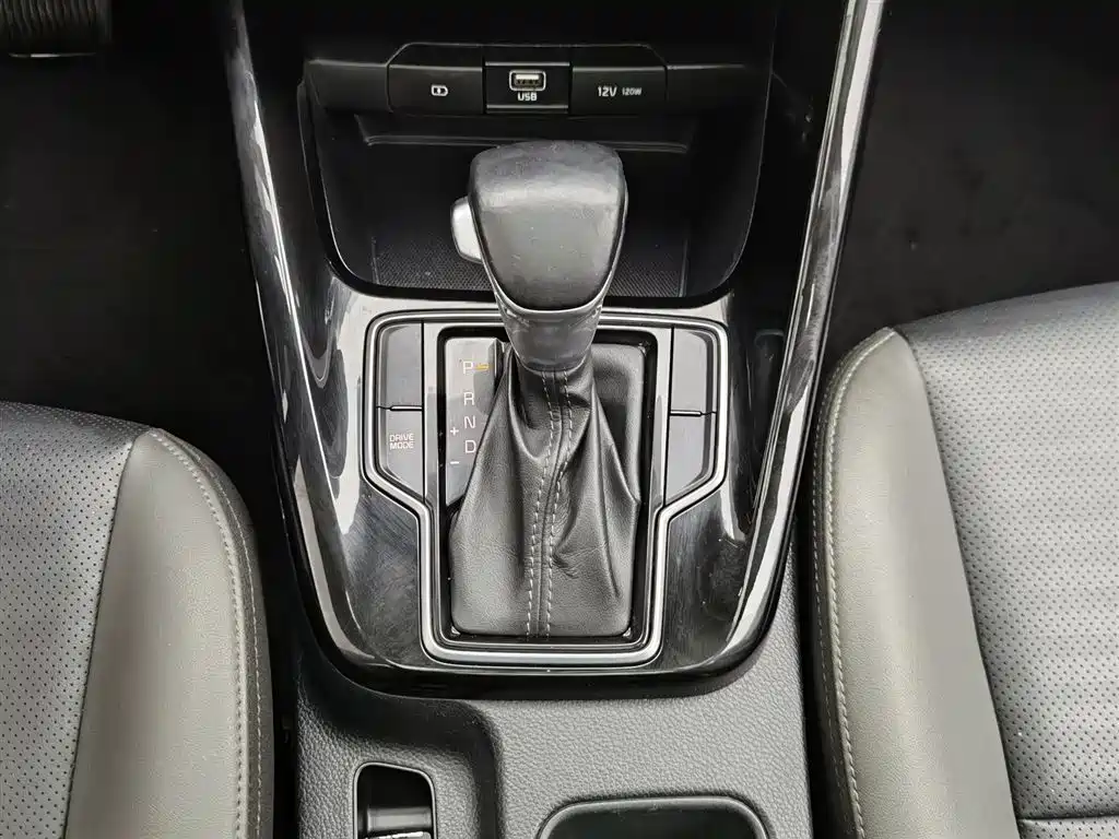 Kia Sportage 2018 2.0L Automatic Smart Luxury (China V) фото 13