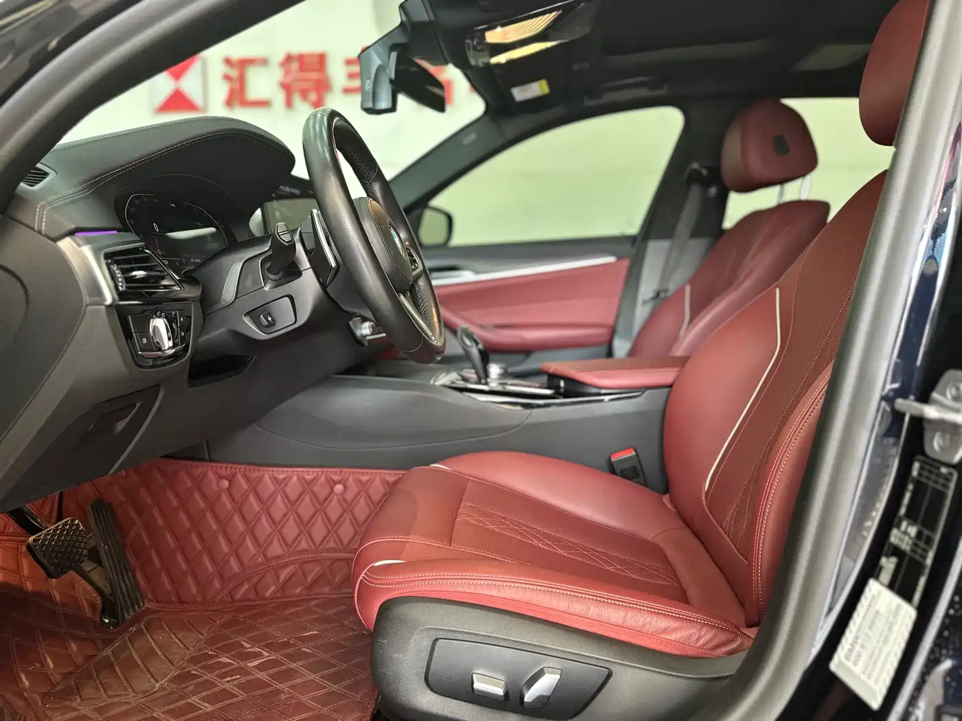 BMW 5 Series 2021 530Li Leading M Sport Package фото 7