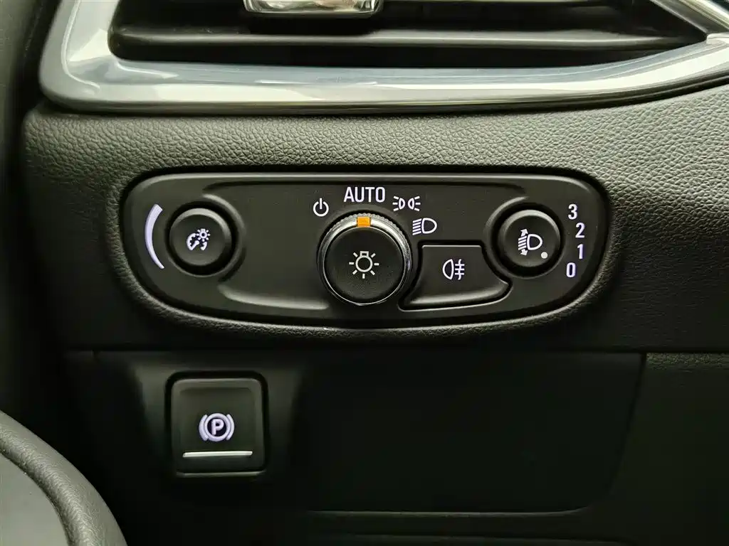 Buick Enclave 2020 28T 4WD Premium Model фото 21