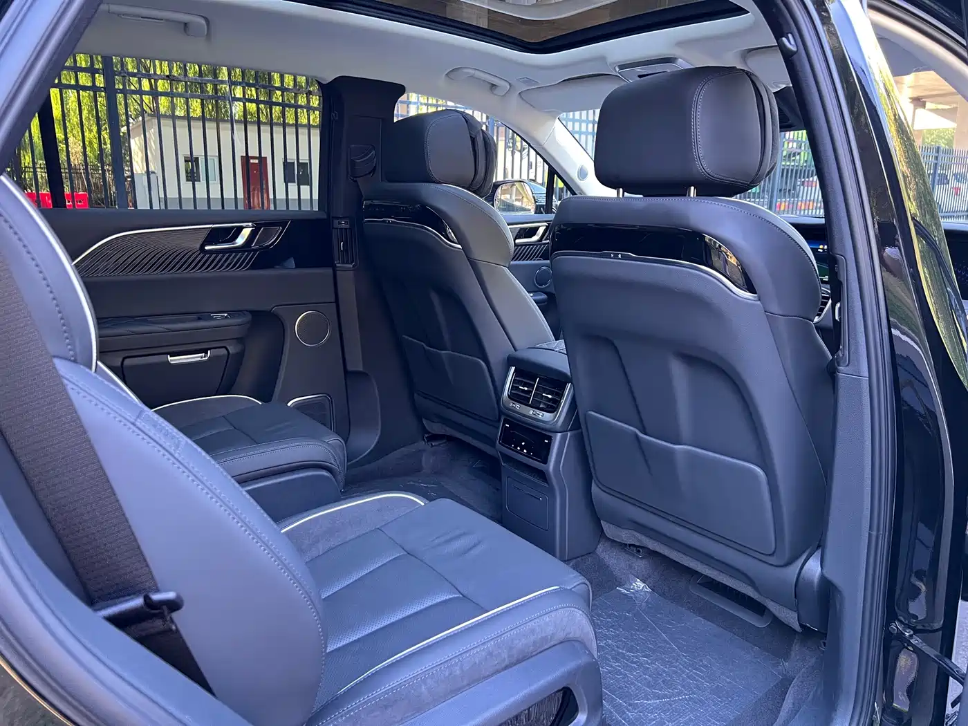 Hongqi E-HS9 2023 2021 460km Flagship Comfort 6-seater