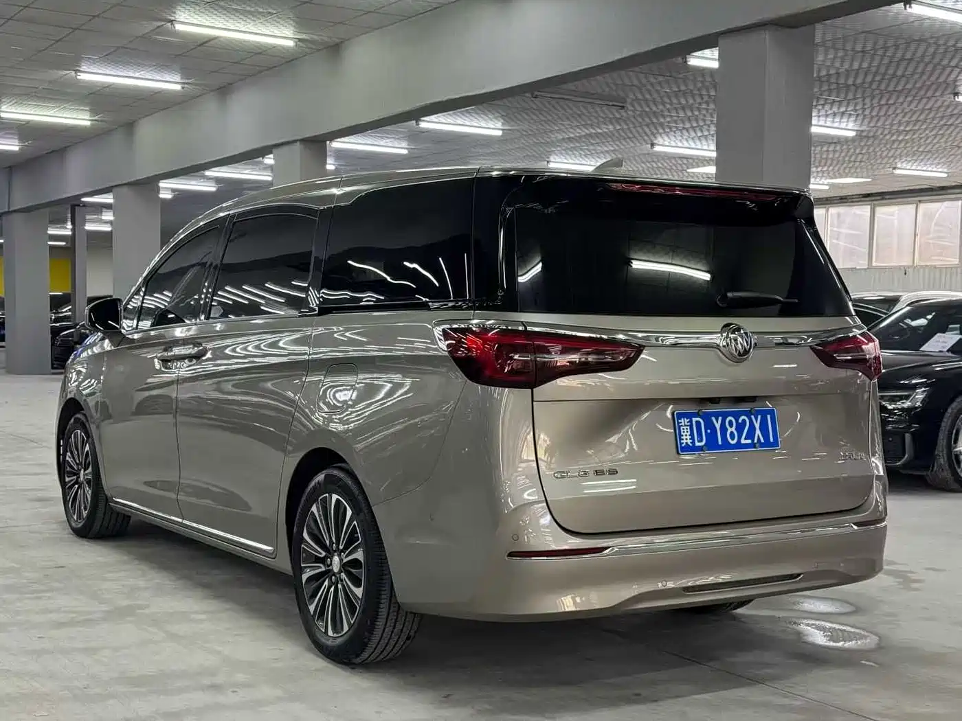 Buick GL8 2023 ES Landmaster Luxury Harmony Edition фото 7