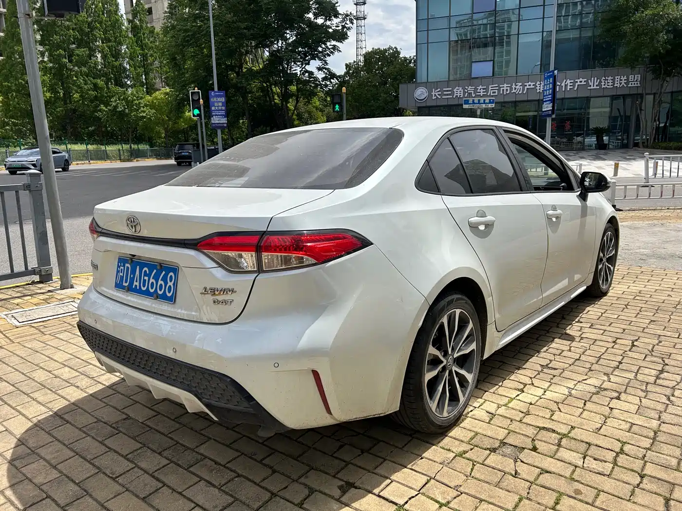 Toyota Levin 2021 185T CVT Sport Edition фото 11